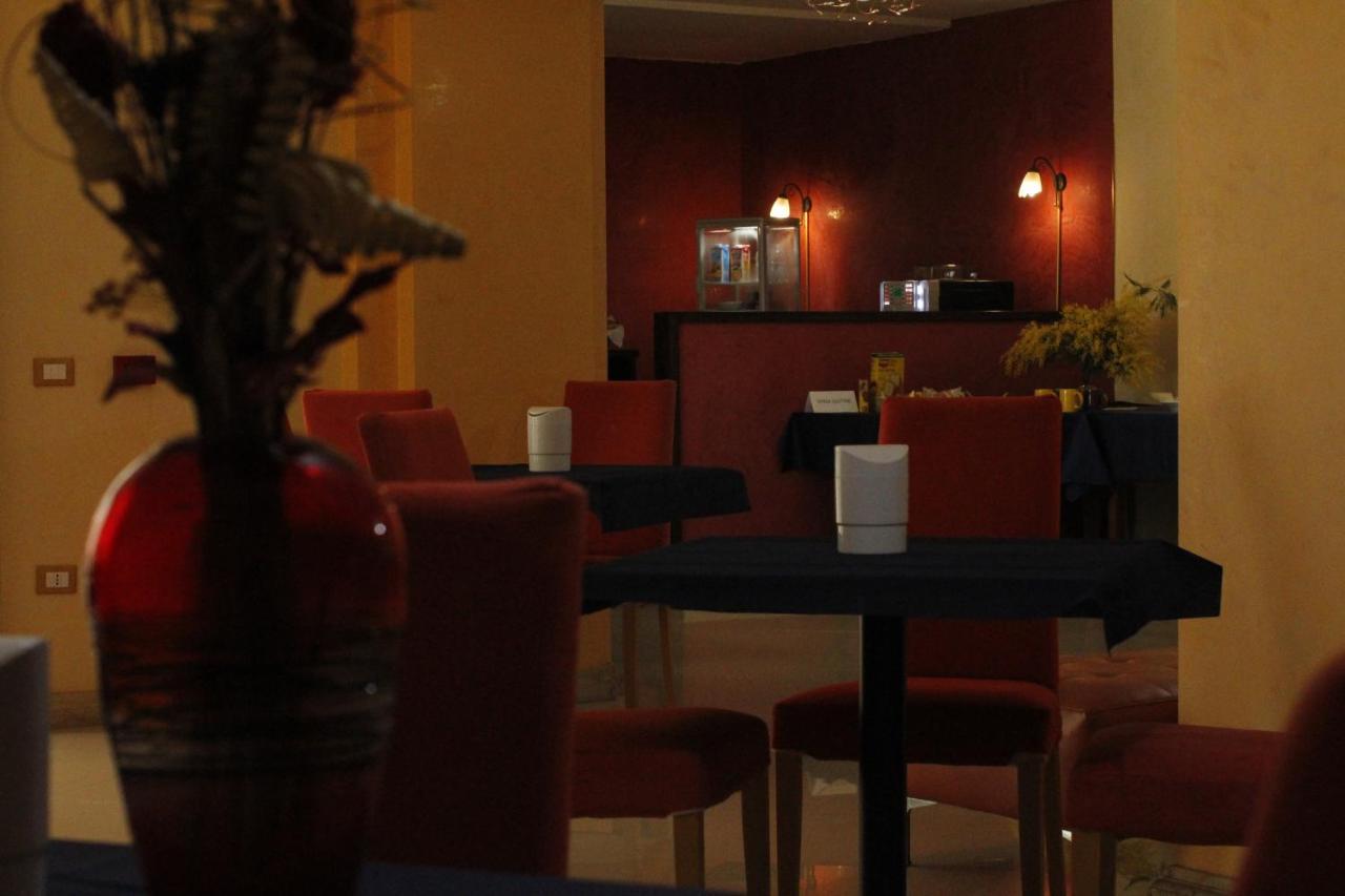 Hotel Costa Antiga Castelsardo Exterior photo